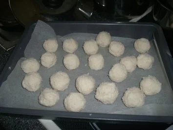Rezept: Schoko-Kokoskugeln---machen Raffaelo Konkurrenz ;-D Bild Nr. 2 Schoko-Kokoskugeln---machen Raffaelo Konkurrenz ;-D - Rezept - Bild Nr. 2