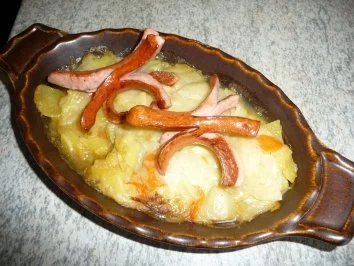 Resteverwertung : Gemüseauflauf mit Wurstkraken - Rezept