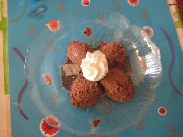 Rezept: Dunkles Schokoladenmousse Bild Nr. 2 Dunkles Schokoladenmousse - Rezept - Bild Nr. 2