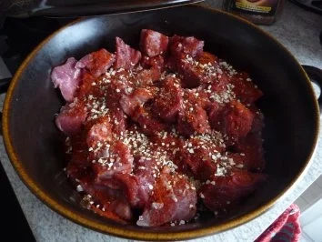 Gulasch : Gulasch aus dem Backofen - Rezept - Bild Nr. 2