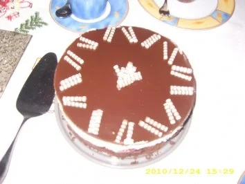 Rezept: Schwarzwälder Kirschtörtchen Bild Nr. 2 Schwarzwälder Kirschtörtchen - Rezept - Bild Nr. 2