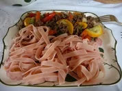 Hackfleisch : Hack - Gemüsepfanne mit Chilinudeln - Rezept