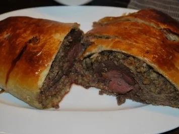 Rezept: Hirsch "Wellington" Bild Nr. 3 Hirsch "Wellington" - Rezept - Bild Nr. 3