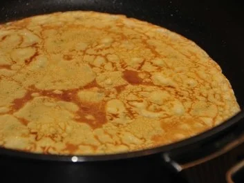 Suppeneinlage - Flädle (Fritatten) - Rezept - Bild Nr. 4