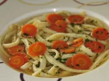 Suppeneinlage - Flädle (Fritatten) - Rezept