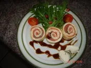 Rezept: Vorspeise : Rรคucherlachs im Pfannkuchenteig Vorspeise : Rรคucherlachs im Pfannkuchenteig - Rezept