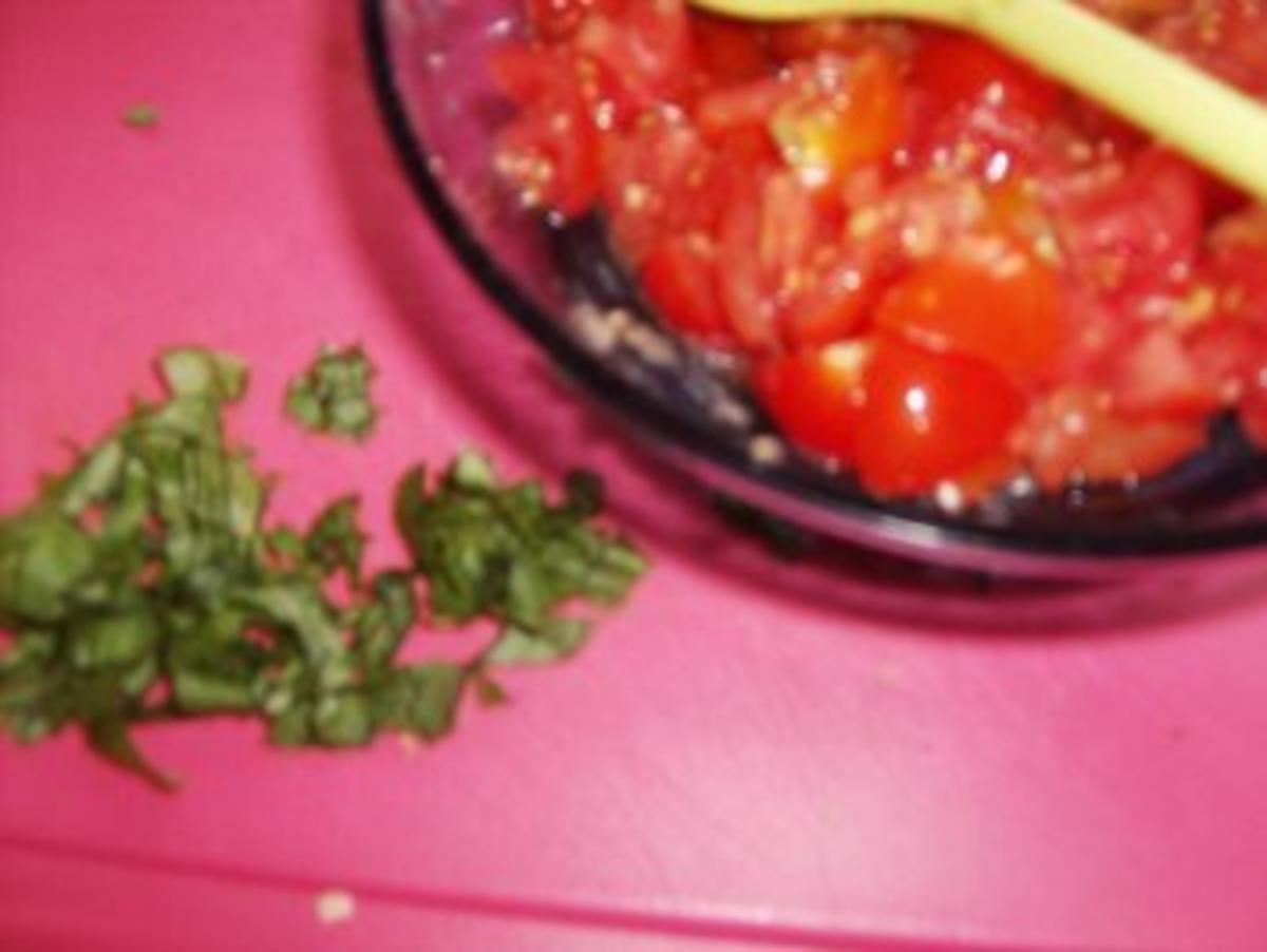 Frischer Tomatensalat - Rezept - Bild Nr. 5