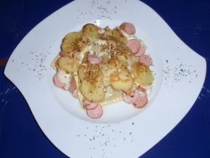 Rezept: Maultaschen-Auflauf mit einer Kartoffel-Käse-Haube Bild Nr. 9 Maultaschen-Auflauf mit einer Kartoffel-Käse-Haube - Rezept - Bild Nr. 9