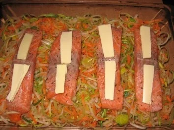 Wildlachs auf Gemüse-Juliennebett - Rezept - Bild Nr. 4