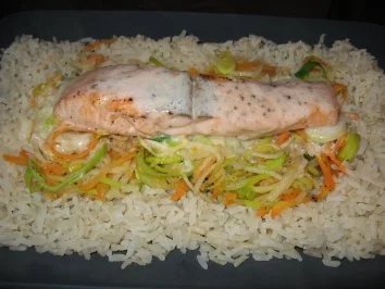 Wildlachs auf Gemüse-Juliennebett - Rezept - Bild Nr. 8