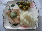 Fisch : Lachs und Kräuterbutter mit Reis und Rosenkohl - Rezept