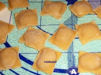 Rezept: Kochen: Ravioli mit Enten-Füllung und dazu Möhren-Orangen-Sauce Bild Nr. 3 Kochen: Ravioli mit Enten-Füllung und dazu Möhren-Orangen-Sauce - Rezept - Bild Nr. 3