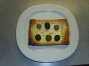 Pikante Kuchen: Blätterteig mit Oliven - Rezept