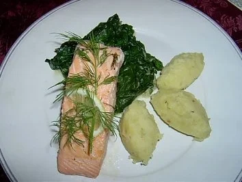 Lachsfilet mit Kartoffel-Lauchstampf und Spinat - Rezept - Bild Nr. 2