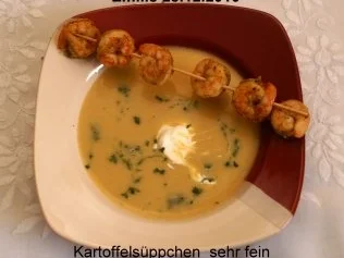 Fränkische- Kartoffelsuppe mit Garnelenschwänze - Rezept
