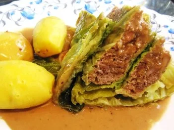 Rezept: Wirsing mit Wild-Hackfleisch gefüllt ... Bild Nr. 8 Wirsing mit Wild-Hackfleisch gefüllt ... - Rezept - Bild Nr. 8