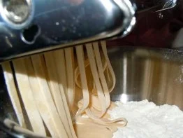 Schoko-Chili-.Hähnchen mit Bandnudeln - Rezept - Bild Nr. 2