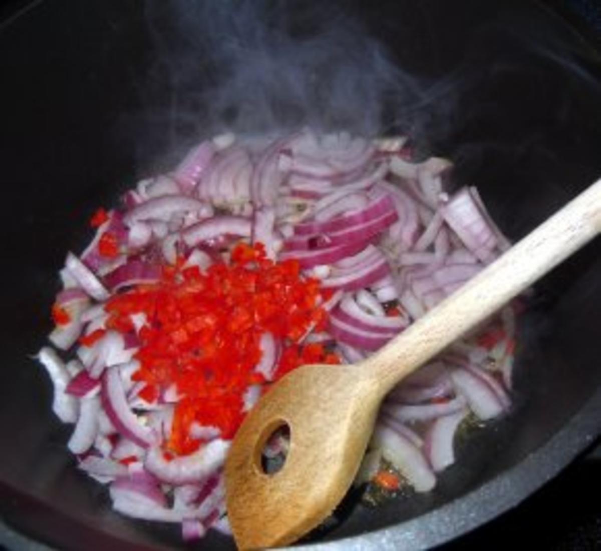 Schoko-Chili-.Hähnchen mit Bandnudeln - Rezept - Bild Nr. 4