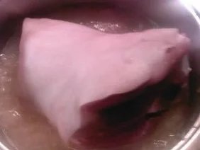 Rezept: Schweineshaxe mit Sauerkraut und Stampf á la Dieter Bild Nr. 11 Schweineshaxe mit Sauerkraut und Stampf á la Dieter - Rezept - Bild Nr. 11