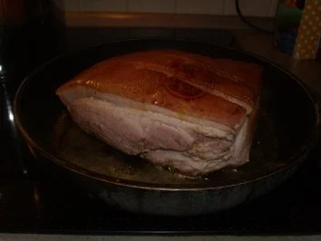 Rezept: Fleischgerichte: Schweinebraten mit Kruste Bild Nr. 2 Fleischgerichte: Schweinebraten mit Kruste - Rezept - Bild Nr. 2