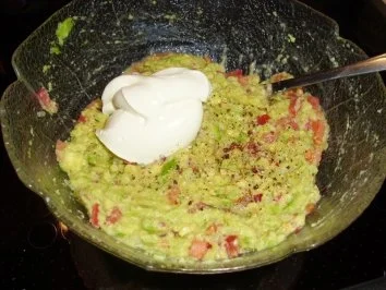 Rezept: Dips und Saucen: Guacomole Bild Nr. 4 Dips und Saucen: Guacomole - Rezept - Bild Nr. 4