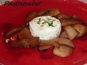 Frischkäse Tartletts an Balsamicobirnen - Rezept