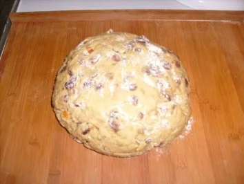 Rezept: Weihnachts - und Mohnstollen Bild Nr. 2 Weihnachts - und Mohnstollen - Rezept - Bild Nr. 2