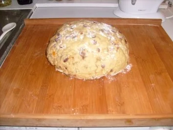 Rezept: Weihnachts - und Mohnstollen Bild Nr. 3 Weihnachts - und Mohnstollen - Rezept - Bild Nr. 3