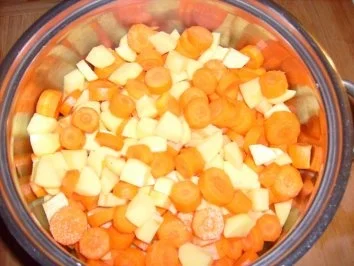 Möhren - Kartoffel Püree pikant (Hundspott) - Rezept - Bild Nr. 4