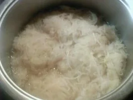Rezept: Sauerkraut mal anders 2 Sorten Bild Nr. 2 Sauerkraut mal anders 2 Sorten - Rezept - Bild Nr. 2