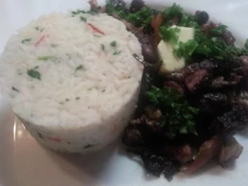 Rezept: Hänchen-Kidney an Kräuterreis Hänchen-Kidney an Kräuterreis - Rezept