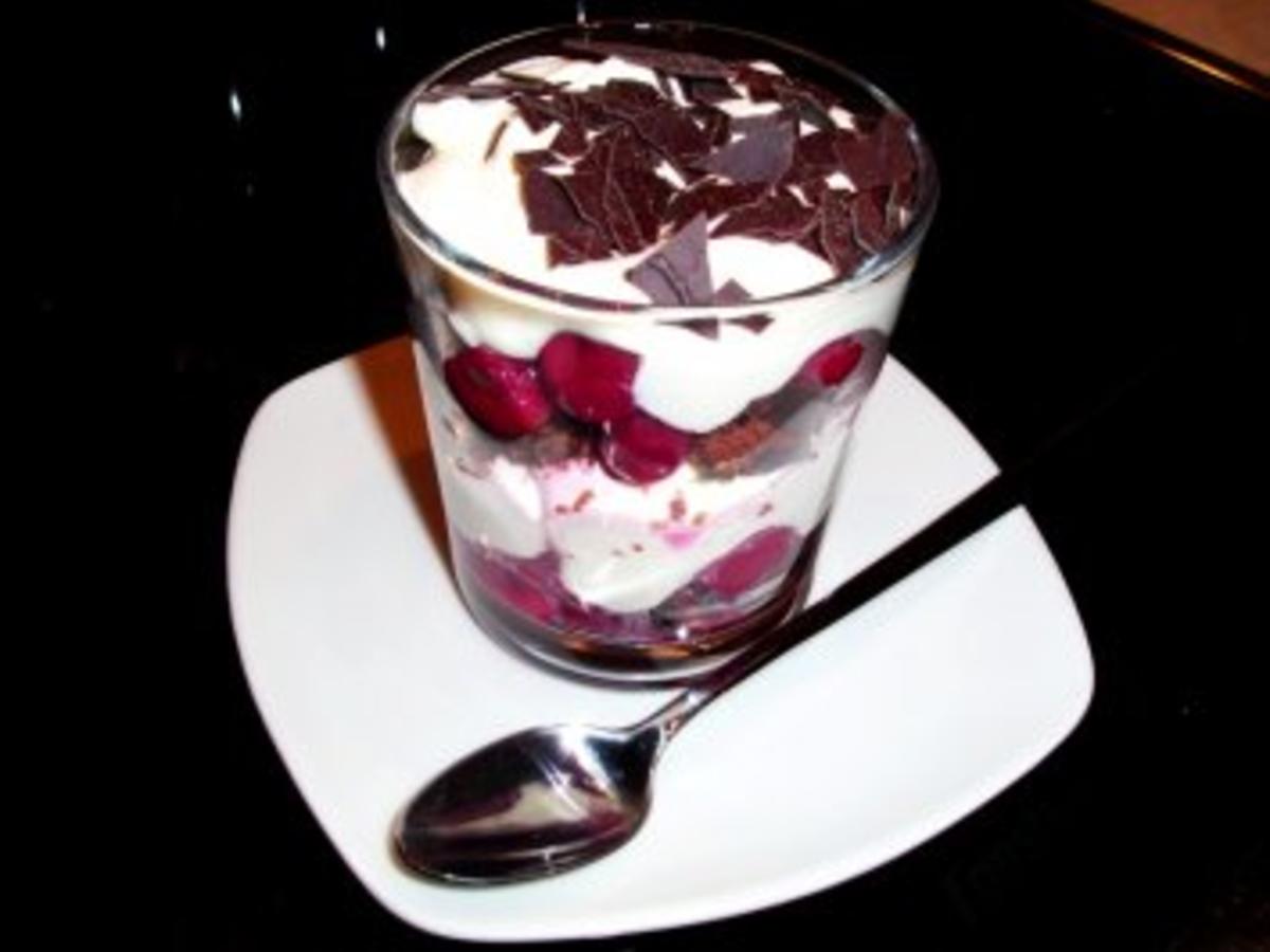 Desserts: Schwarzwaldbecher - Rezept mit Bild - kochbar.de