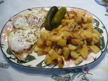 Resteverwertung : ... von Salzkartoffeln = Bratkartoffeln - Rezept