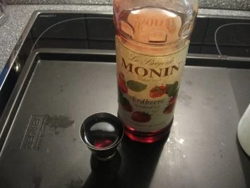 Cocktail: Frozen Strawberry Daiquiri mit Wodka satt Rum - Rezept - Bild Nr. 4