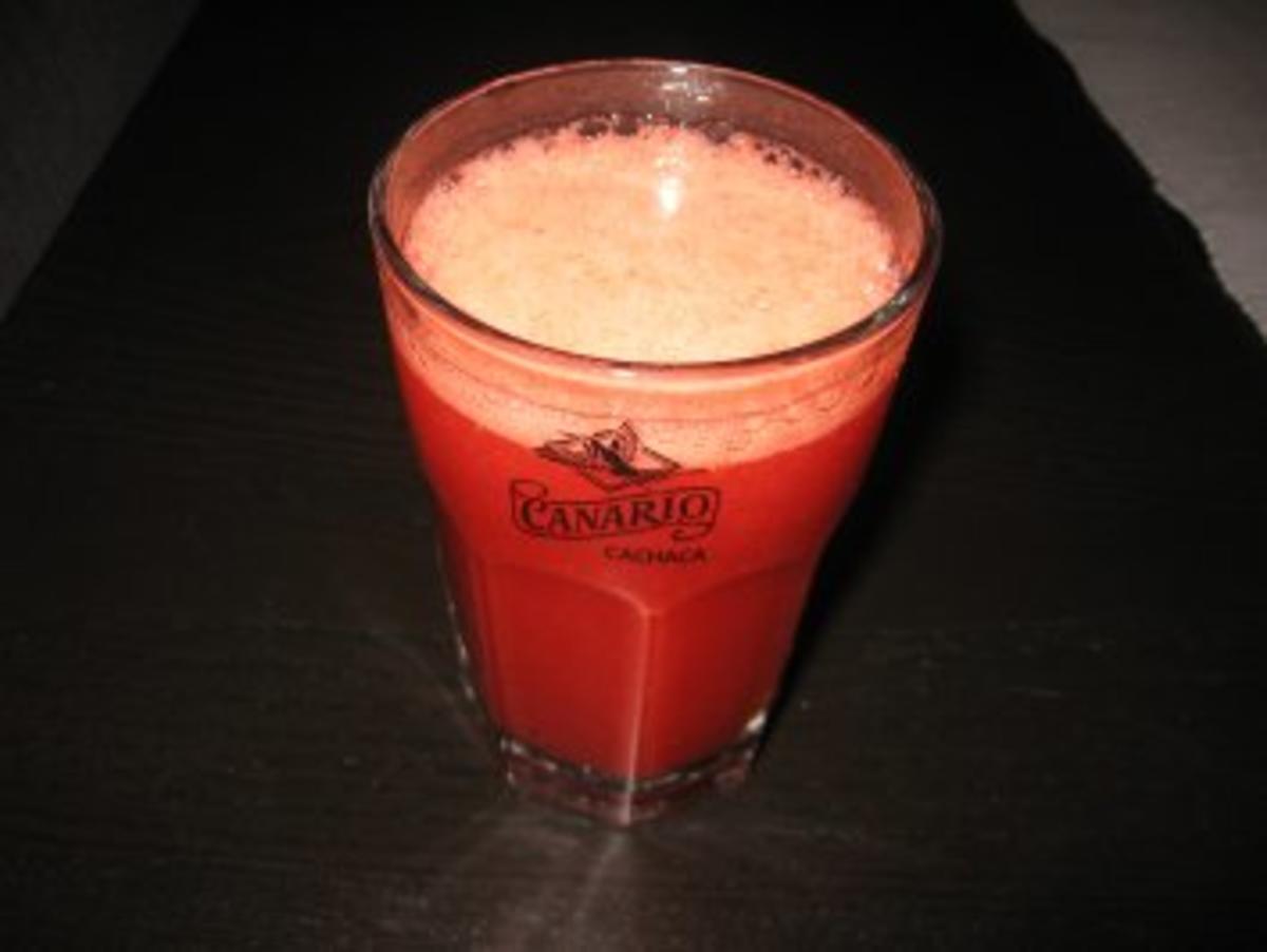 Cocktail: Frozen Strawberry Daiquiri mit Wodka satt Rum - Rezept
