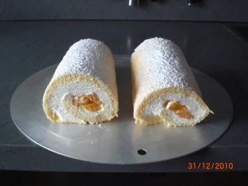 Sahne-Biskuitrolle - Rezept - Bild Nr. 15