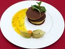 Passionsfruchtmousse mit Orangen-Minze-Olivenöl-Soße - Rezept