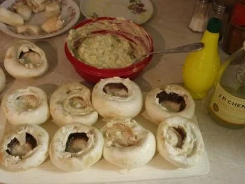 Rezept: Gefüllte Champignos Bild Nr. 4 Gefüllte Champignos - Rezept - Bild Nr. 4