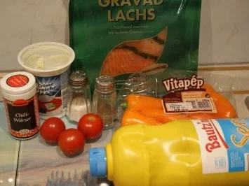 Lachsrolle mit Paprika und Créme frâche - Rezept - Bild Nr. 2