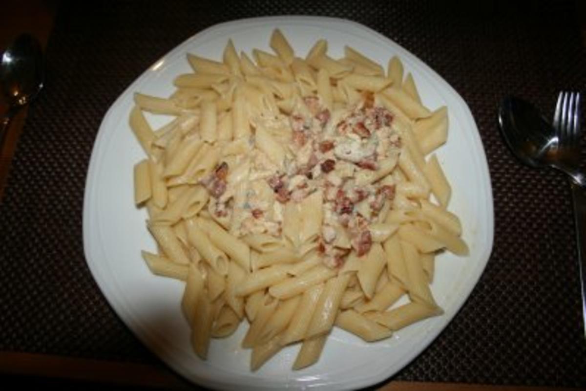 Tortiglioni in Gorgonzola-Speck-Sauce mit Sahne - Rezept - Bild Nr. 2