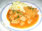 Kalbsgulyas mit Tarhonya  (oder Nockerl) - Rezept