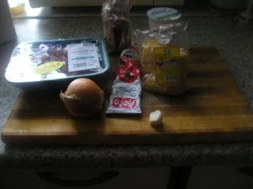 Rezept: Kalbsgulyas mit Tarhonya (oder Nockerl) Bild Nr. 2 Kalbsgulyas mit Tarhonya (oder Nockerl) - Rezept - Bild Nr. 2