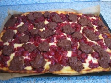 Rezept: Schoko-Kirschschnitten Bild Nr. 2 Schoko-Kirschschnitten - Rezept - Bild Nr. 2