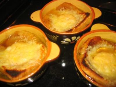 Suppe: Überbackenes Eigelb- Käse-Süppchen - Rezept
