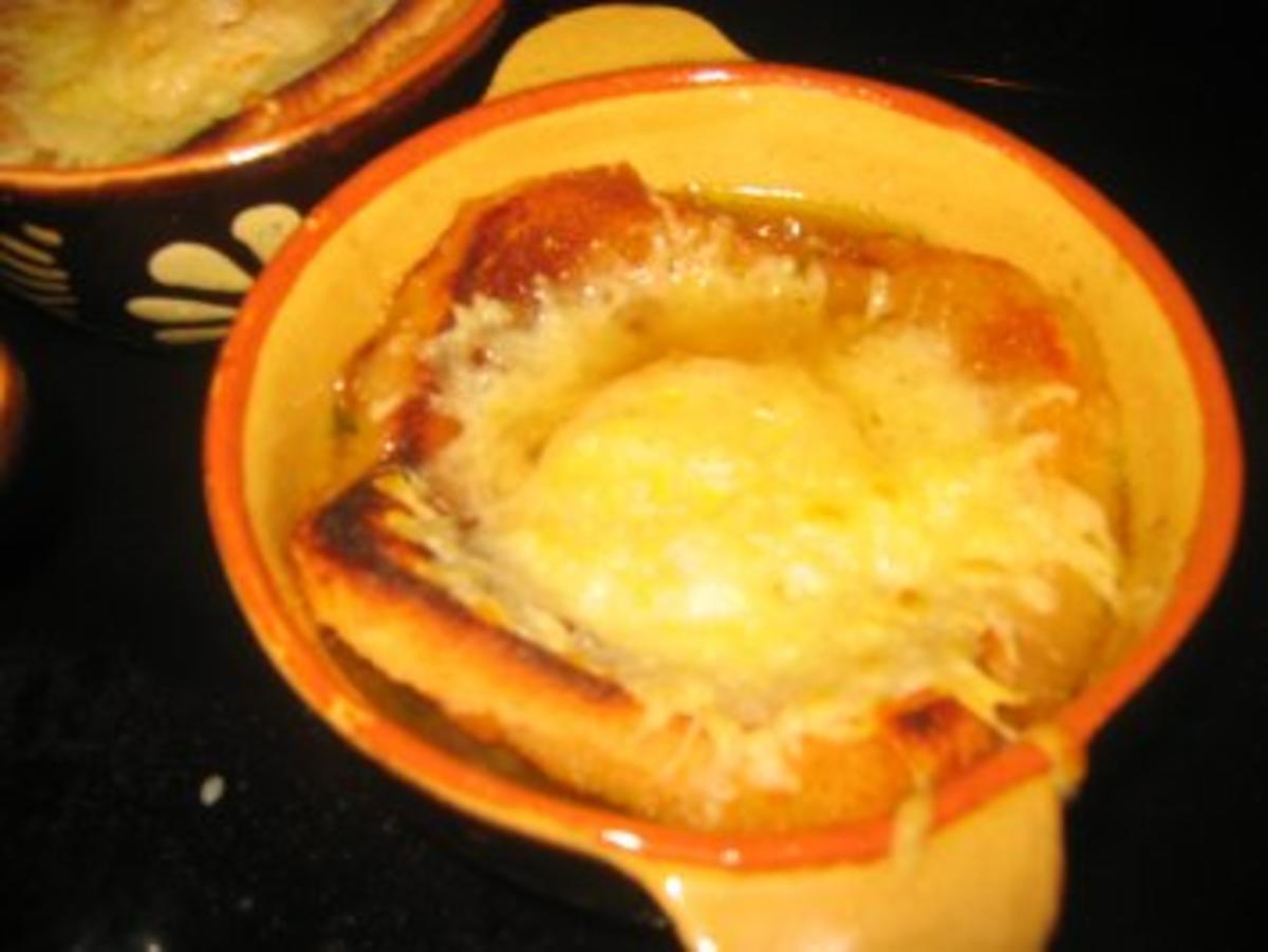 Suppe: Überbackenes Eigelb- Käse-Süppchen - Rezept - Bild Nr. 2