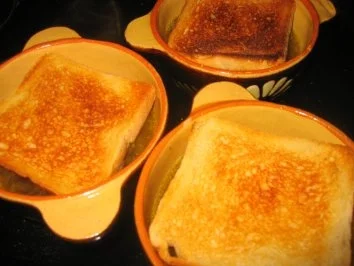 Suppe: Überbackenes Eigelb- Käse-Süppchen - Rezept - Bild Nr. 4