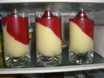 Rezept: Vanille Joghurt/Pudding der besonderen Art Vanille Joghurt/Pudding der besonderen Art - Rezept