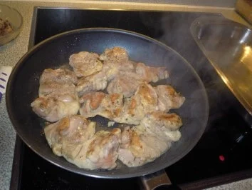 Rezept: geschmortes Hühnchen in Tomatensauce Bild Nr. 3 geschmortes Hühnchen in Tomatensauce - Rezept - Bild Nr. 3