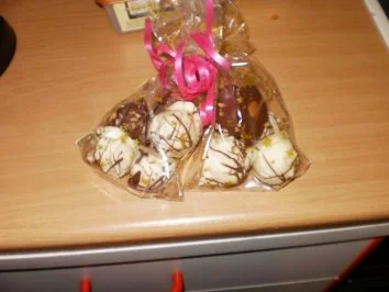 Marzipankugel im Schokoladenmantel - Rezept - Bild Nr. 2