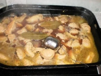 Rezept: Putengulasch mit Porree Bild Nr. 5 Putengulasch mit Porree - Rezept - Bild Nr. 5